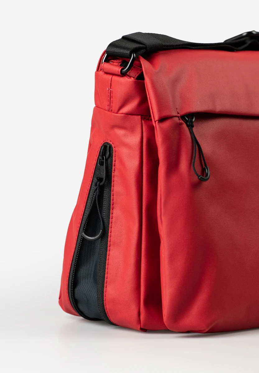 aunts & uncles Aoki RE lite Red bag, product image, at Bag-Age Berlin