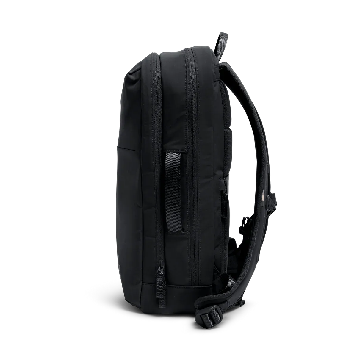 GOT BAG Commuter Pack Black Monochrome – widok z boku 1 | zrównoważona | Bag-Age