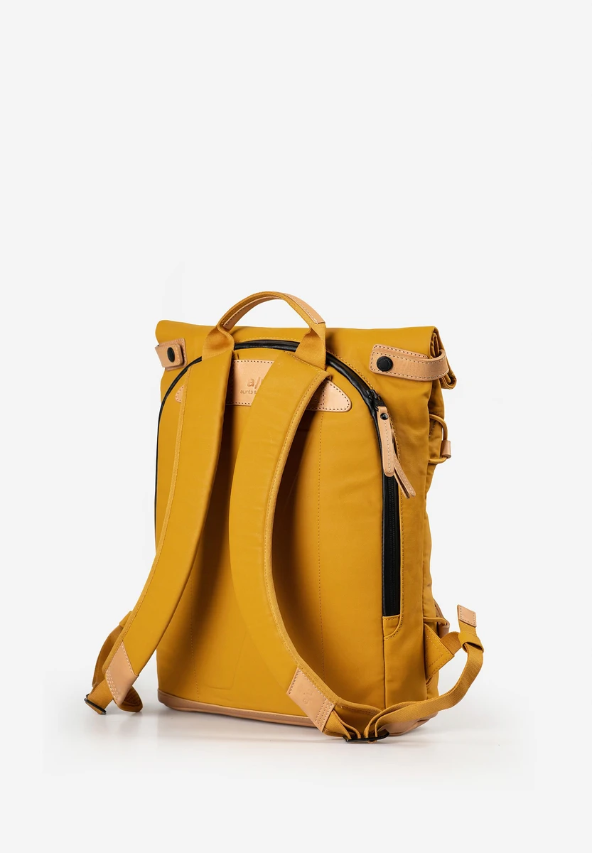 aunts & uncles Yokohama Amber bag, back view, at Bag-Age Berlin