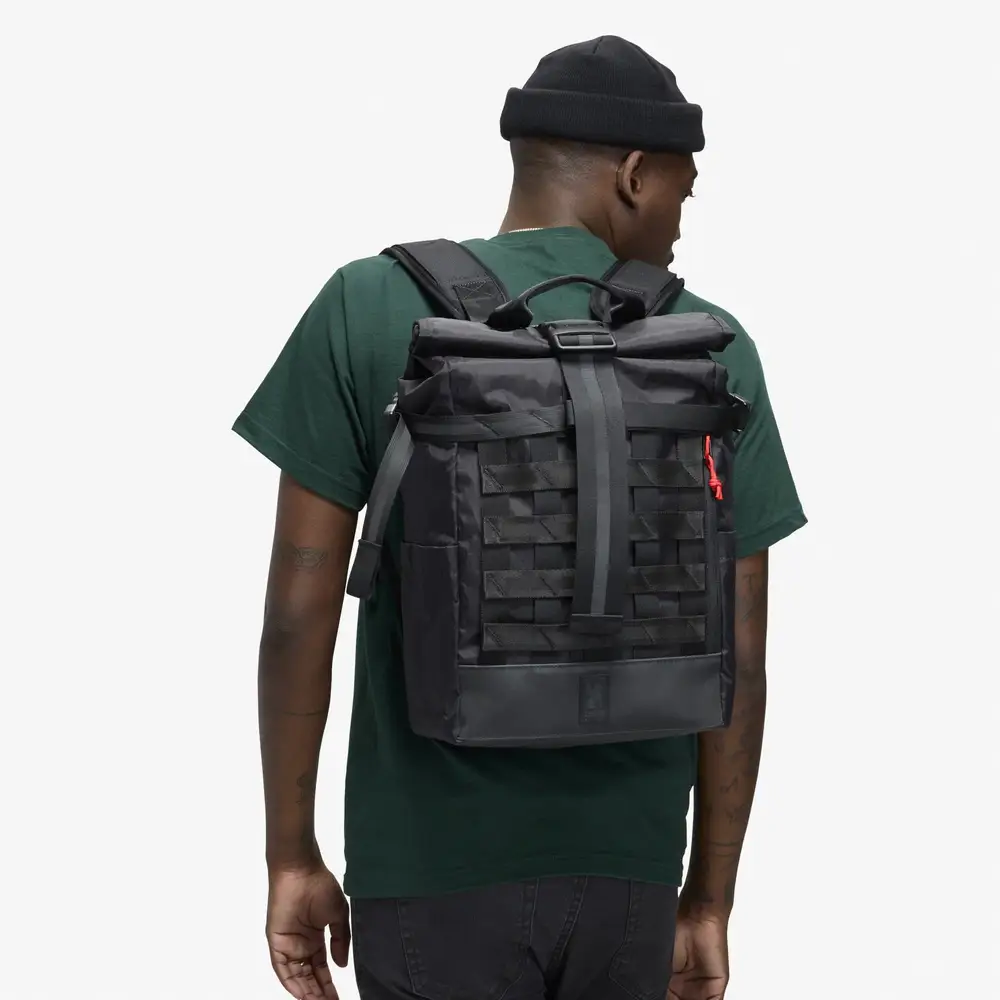 Chrome Industries Barrage 18L Pack Black XRF - Produktansicht (Weitere Ansicht 2)