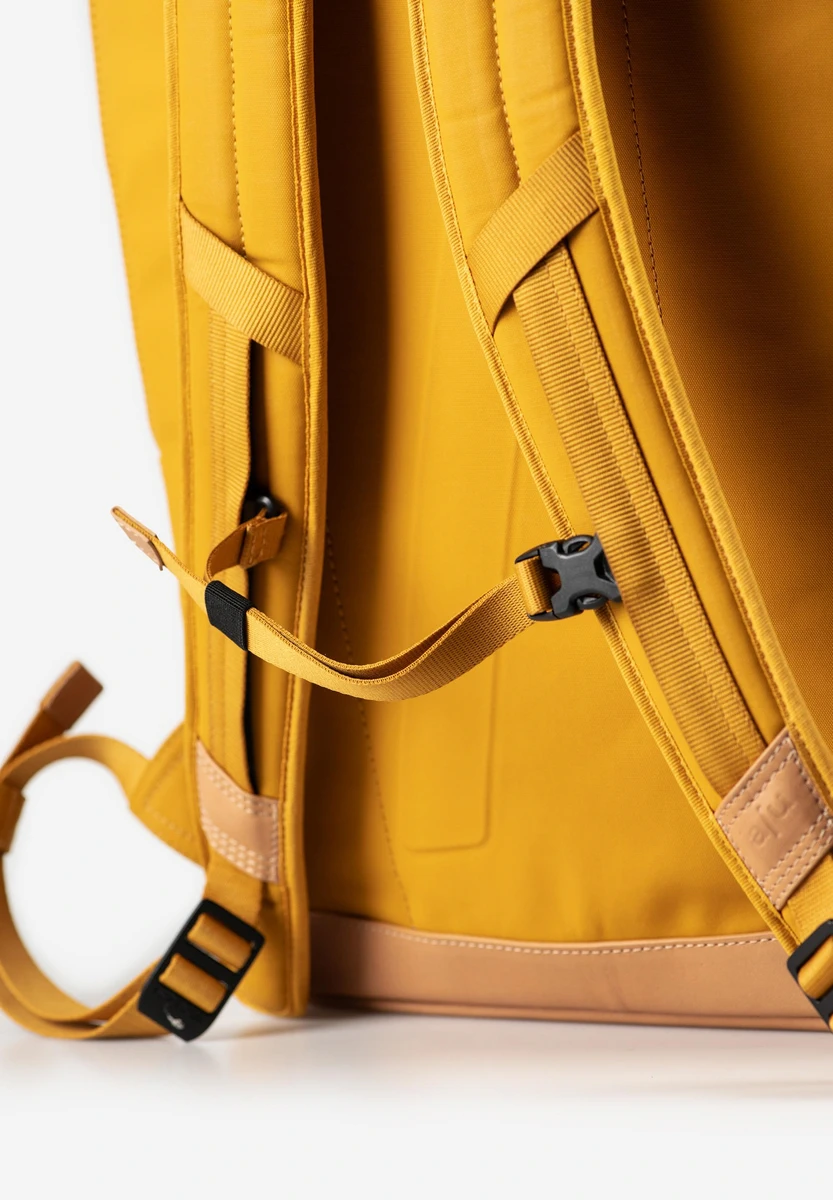 aunts & uncles Matsuyama Amber bag, back view, at Bag-Age Berlin