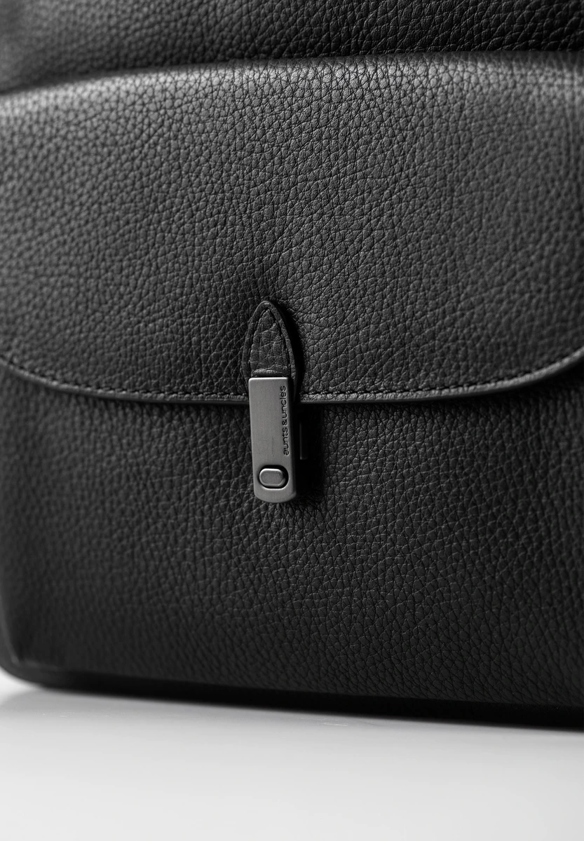 aunts & uncles Tender Black Dress Tasche, Rückansicht, bei Bag-Age Berlin kaufen