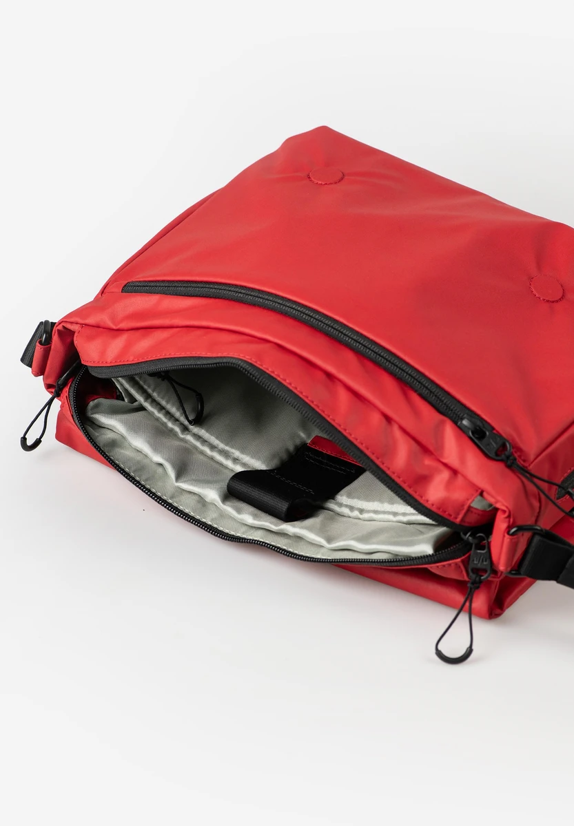 aunts & uncles Aoki RE lite Red bag, product image, at Bag-Age Berlin