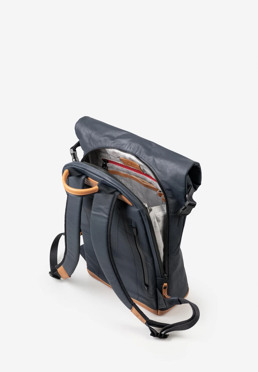 aunts & uncles Tokio Night Blue tas, achteraanzicht, bij Bag-Age Berlin