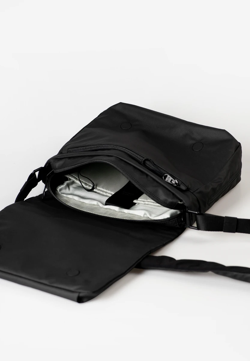 aunts & uncles Aoki RE lite Black torba, zdjęcie produktu, w Bag-Age Berlin