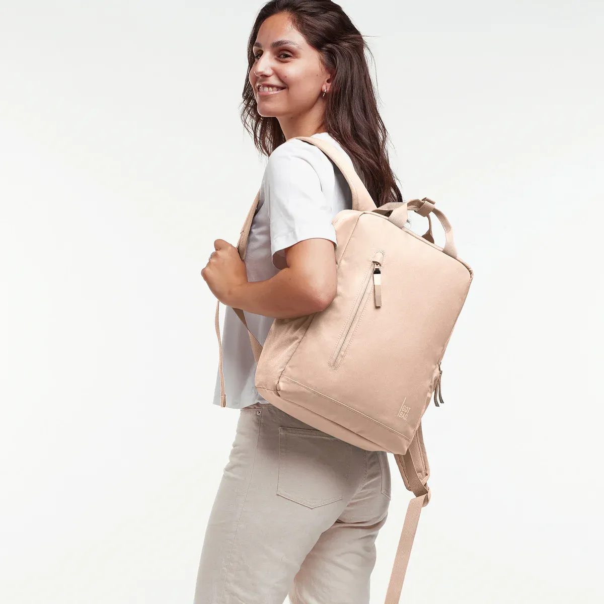 GOT BAG Daypack 2.0 Pearl Monochrome – lifestyle photo 2 | sustainable | Bag-Age