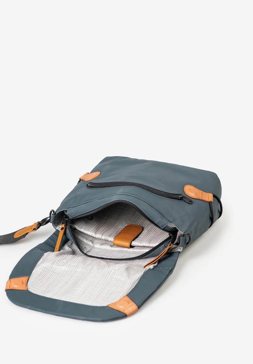 aunts & uncles Sendai Cosmic Void bag, product image, at Bag-Age Berlin