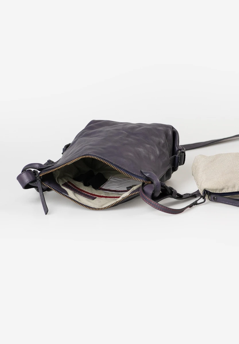 aunts & uncles Mrs. Chocolate Cookie Velvet Tasche, Produktbild, bei Bag-Age Berlin kaufen