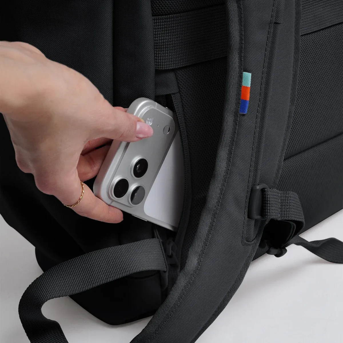 GOT BAG Flap Pack Large Black – imagem de produto | sustentável | Bag-Age