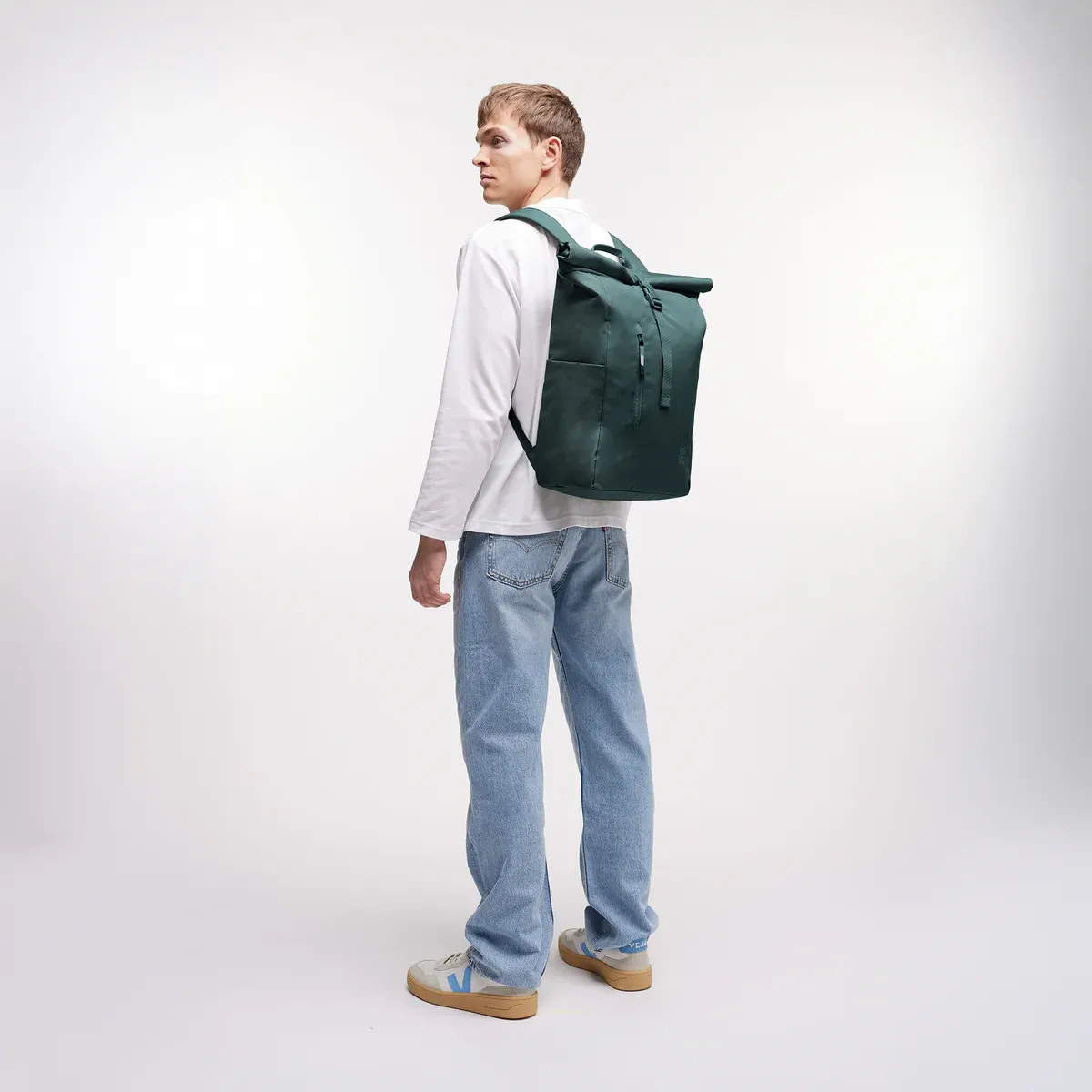 GOT BAG Rolltop Easy Sea Teal Monochrome – Lifestyle-Foto 2 | nachhaltig | Bag-Age