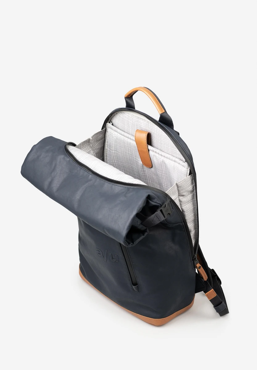 aunts & uncles Fukui Night Blue bag, back view, at Bag-Age Berlin