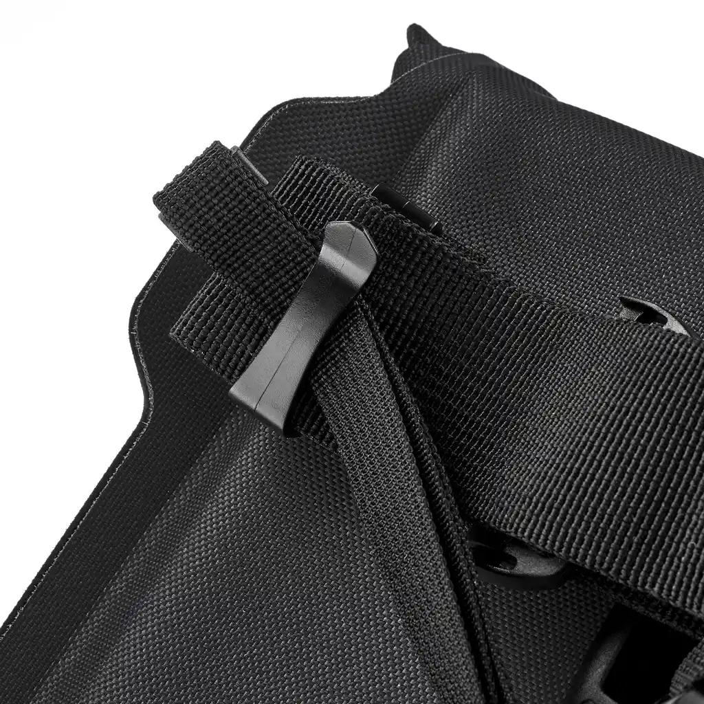 ORTLIEB Velo-Sling Flex Black, handlebar / sling bag, vista de detalhe, na Bag-Age