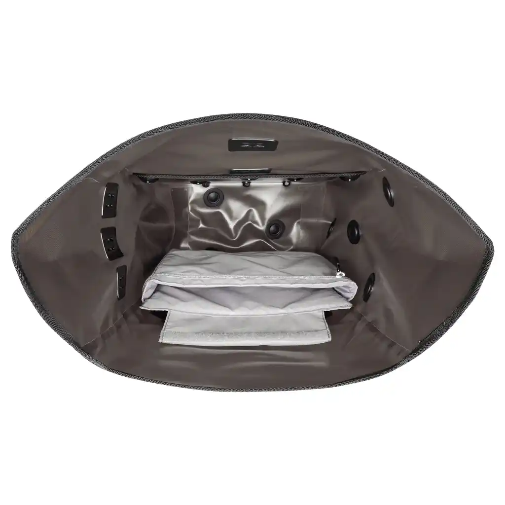 ORTLIEB Vario 26L Dark Sand Convertible Backpack Pannier, Innenansicht, bei Bag-Age