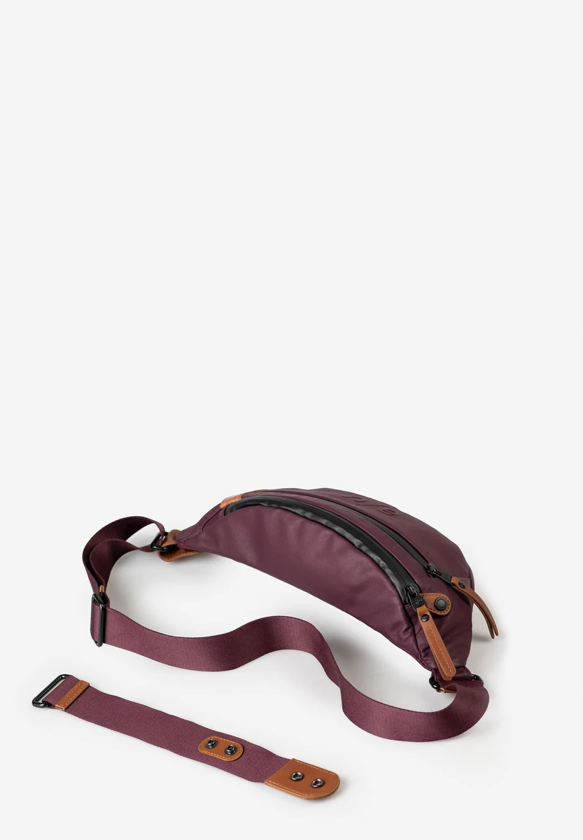 aunts & uncles Ichikawa Cherry Laquer bag, product image, at Bag-Age Berlin