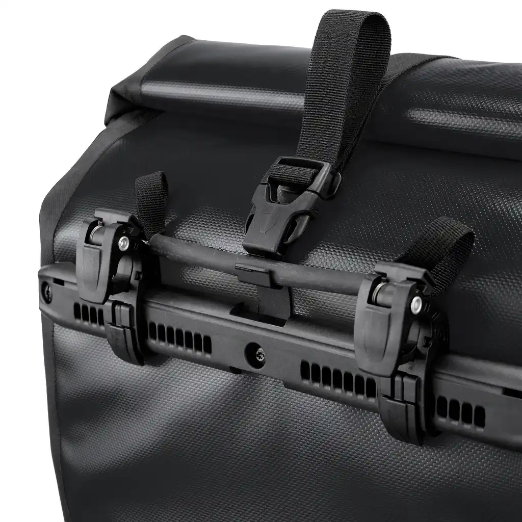 ORTLIEB Back-Roller Black Fahrradtasche, Rückansicht, bei Bag-Age