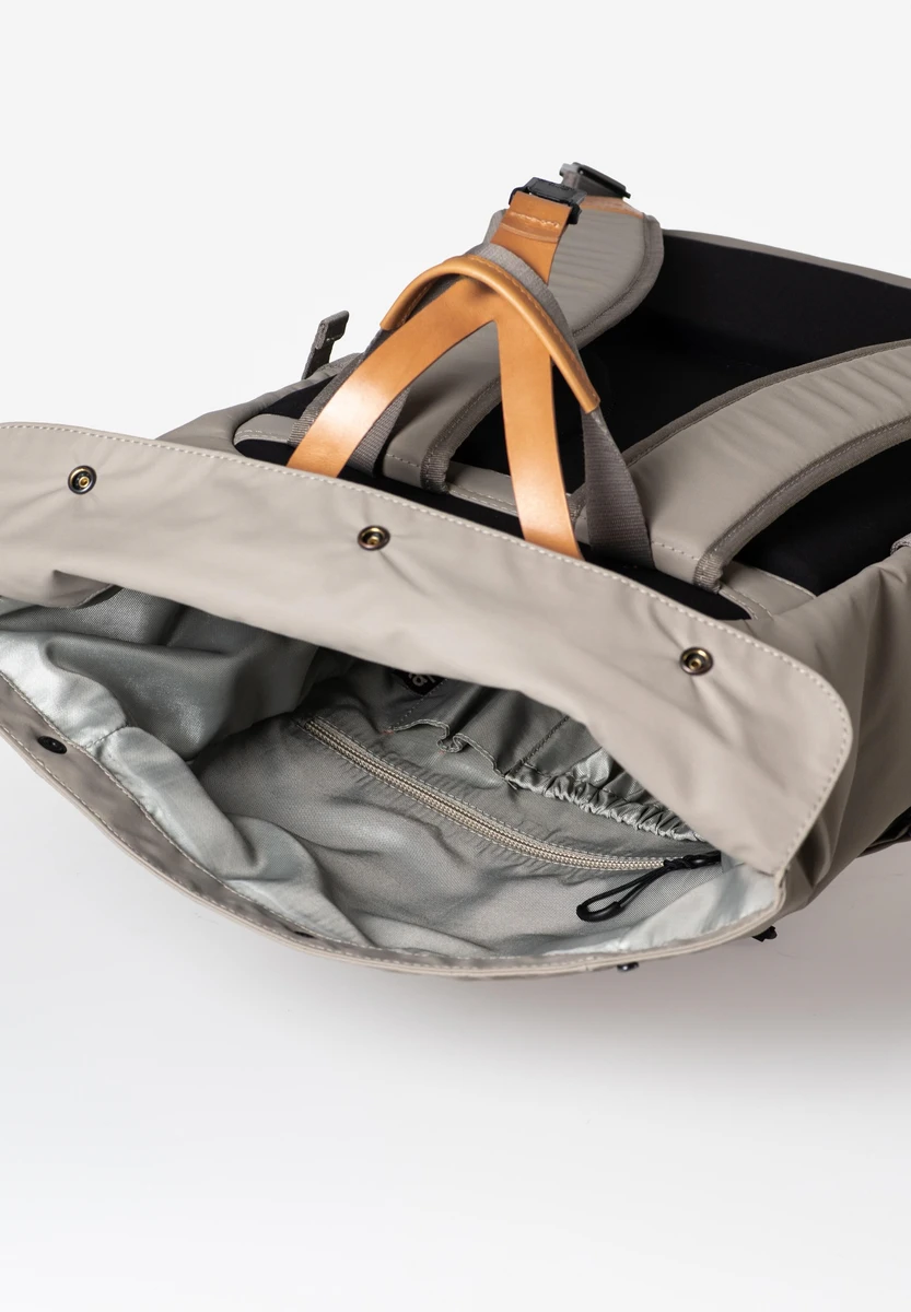 aunts & uncles Tokachi RE Driftwood borsa, vista posteriore, da Bag-Age Berlin