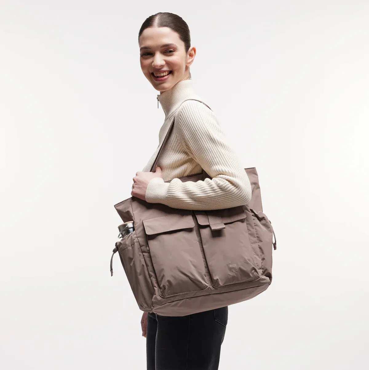 GOT BAG Mellow Tote Bag Oyster Monochrome – foto lifestyle 1 | sostenibile | Bag-Age