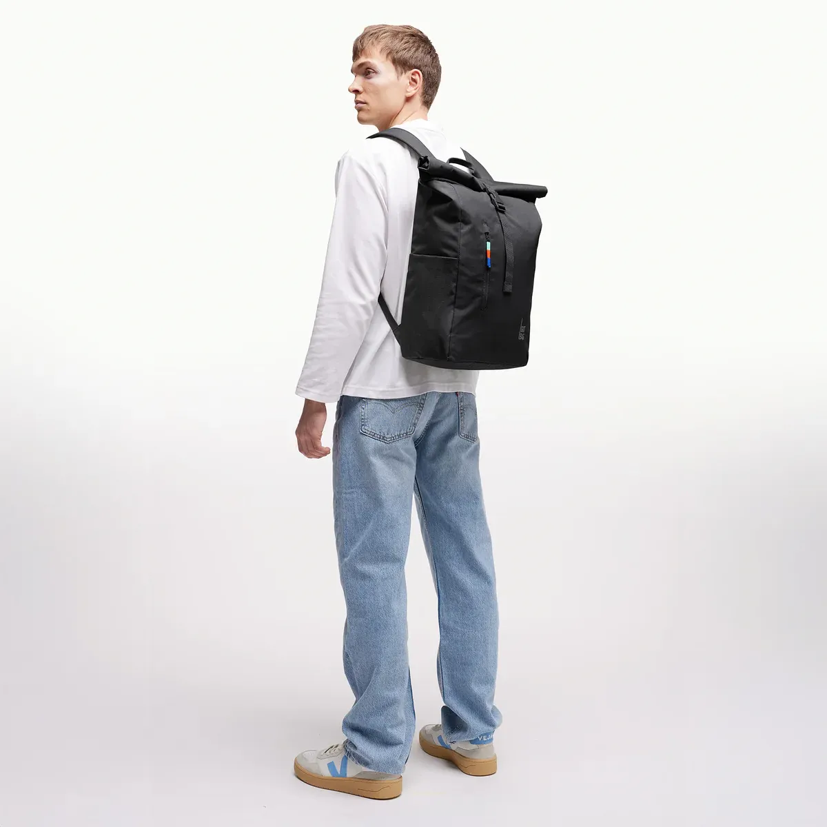 GOT BAG Rolltop Easy Black – foto lifestyle 2 | sustentável | Bag-Age