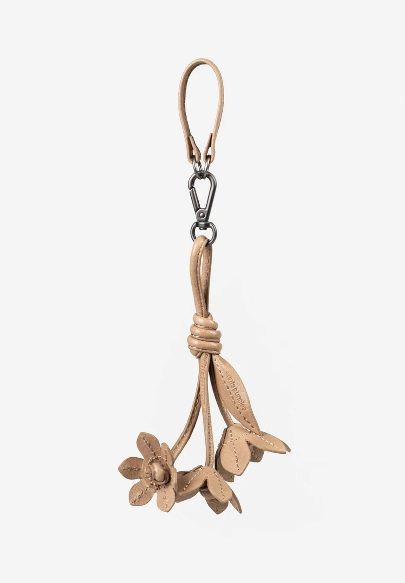 Aunts & Uncles Violet Charm Iced Coffee – zawieszka do torby – Beżowy – widok z przodu