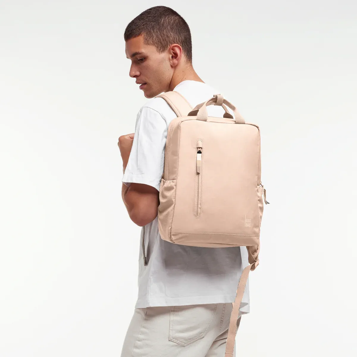 GOT BAG Daypack 2.0 Pearl Monochrome – lifestyle photo 3 | sustainable | Bag-Age