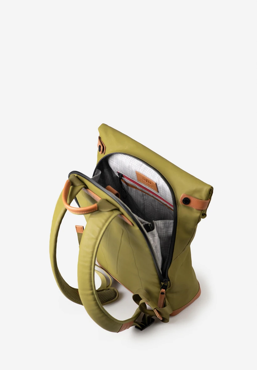 aunts & uncles Wakayama Marshland bag, back view, at Bag-Age Berlin
