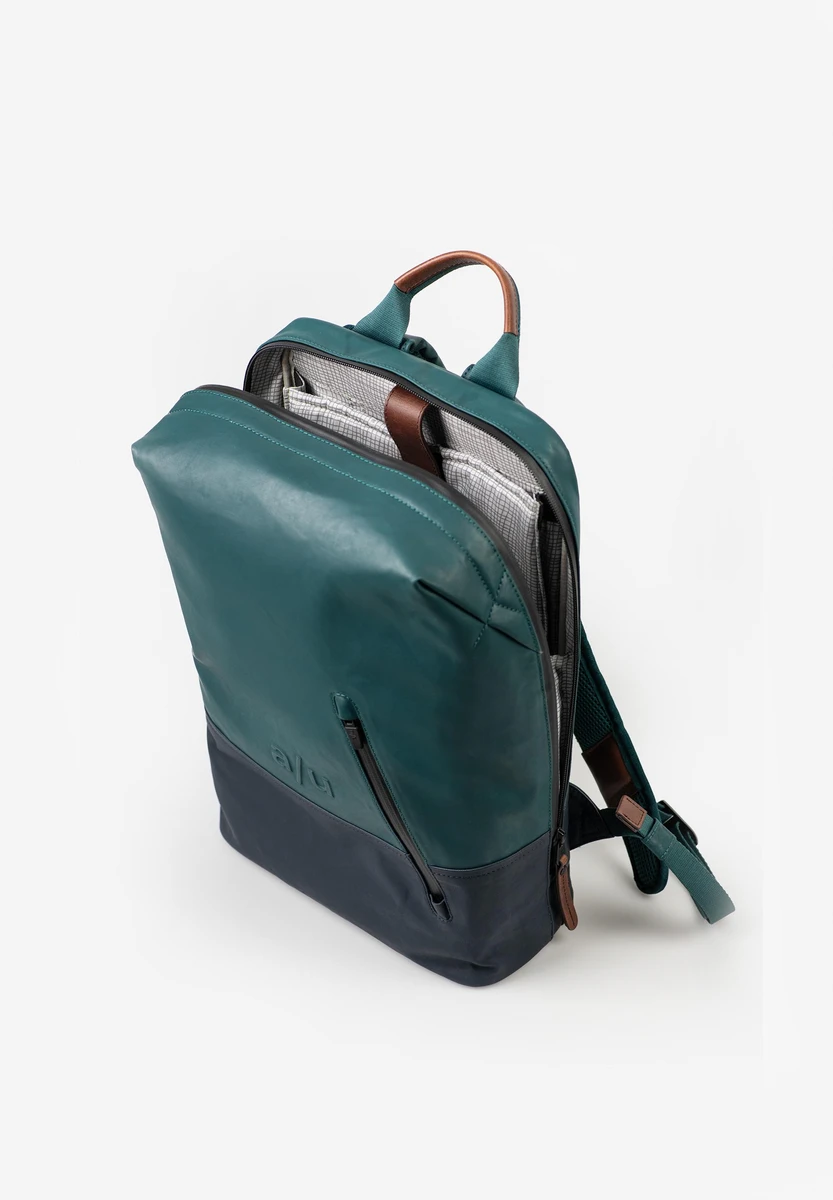 aunts & uncles Hamamatsu Transformative Teal saco, vista traseira, na Bag-Age Berlin