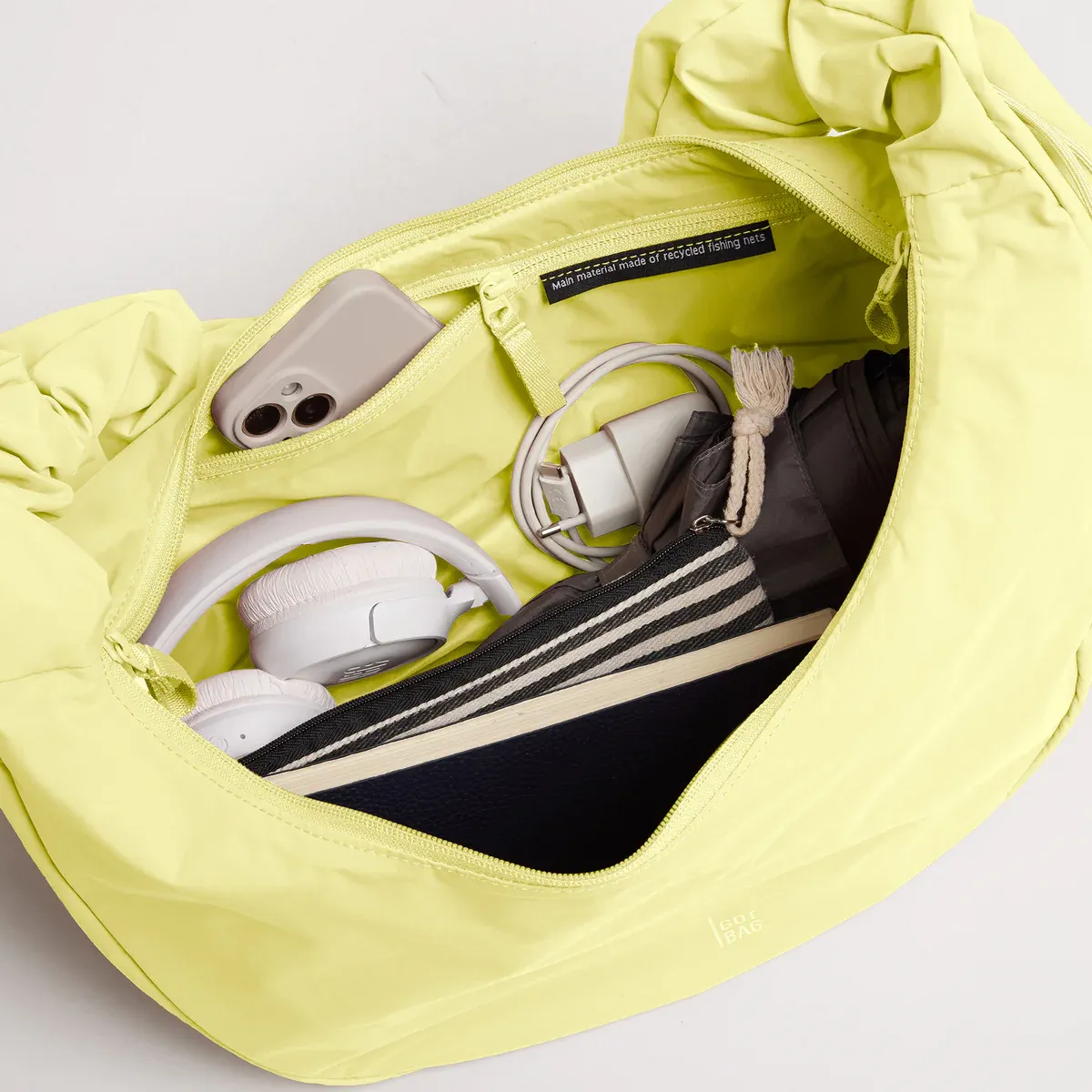 GOT BAG Moon Bag Ruffle Sea Lemon Monochrome – vue latérale | durable | Bag-Age
