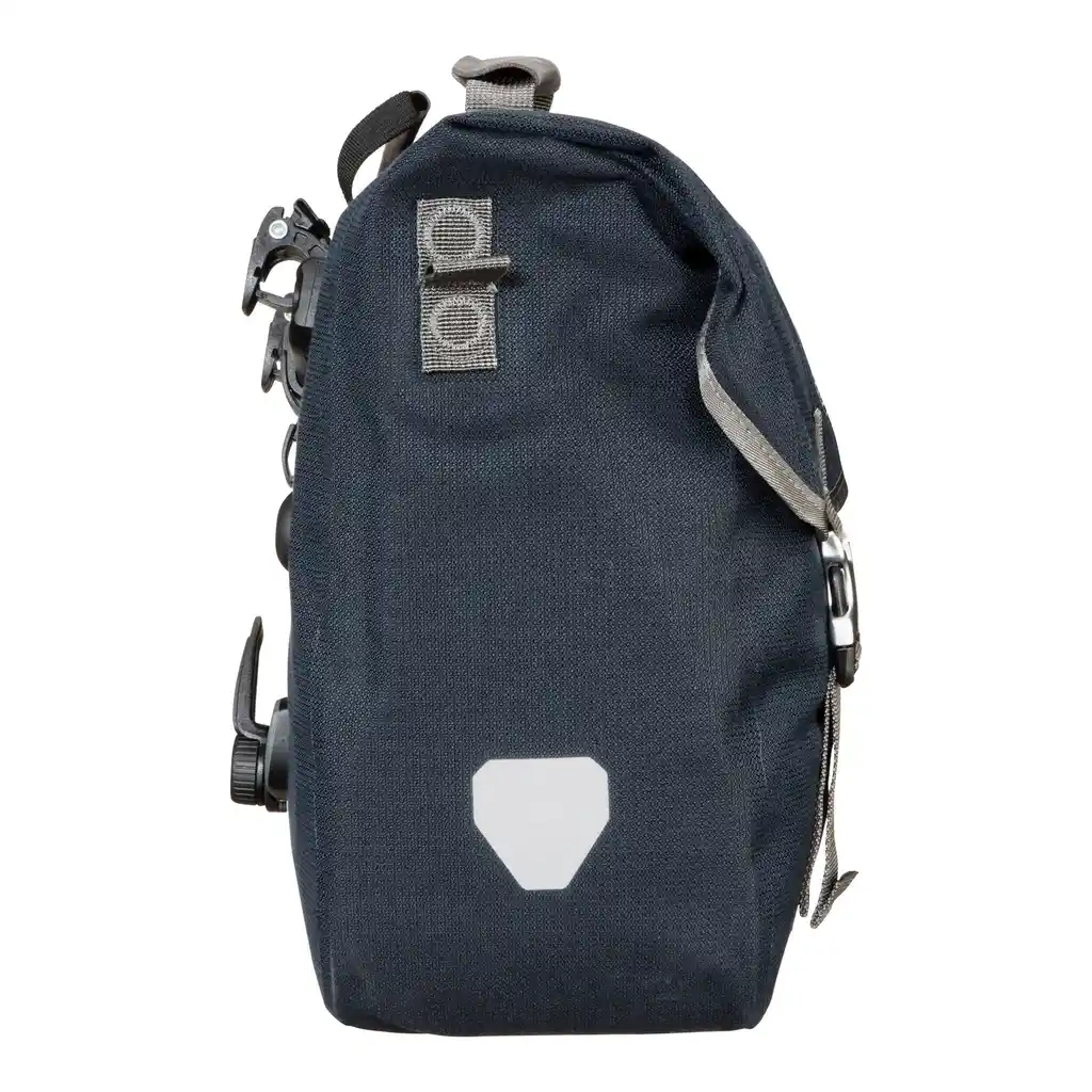 ORTLIEB Commuter-Bag Urban Ink Bike Business Bag, Seitenansicht, bei Bag-Age