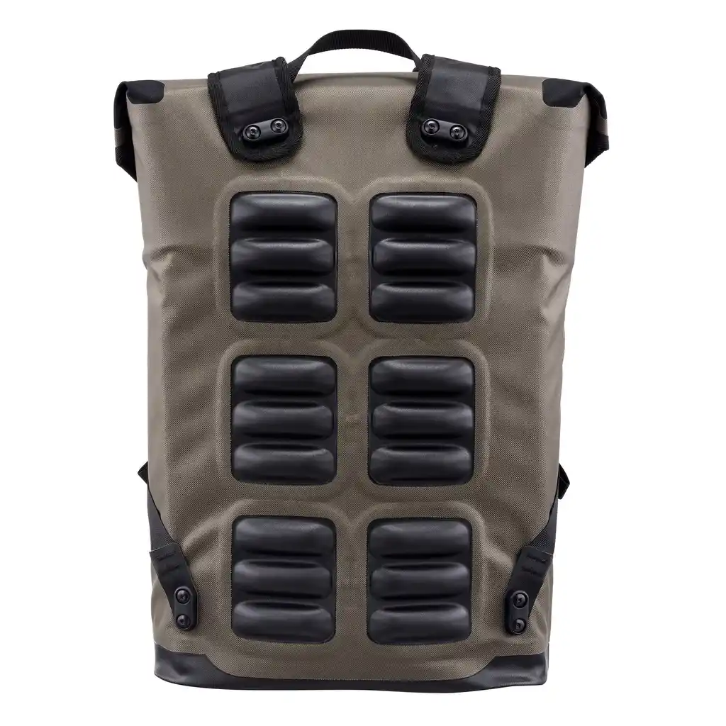 ORTLIEB Soulo Dark Sand Rucksack, Detailansicht, bei Bag-Age
