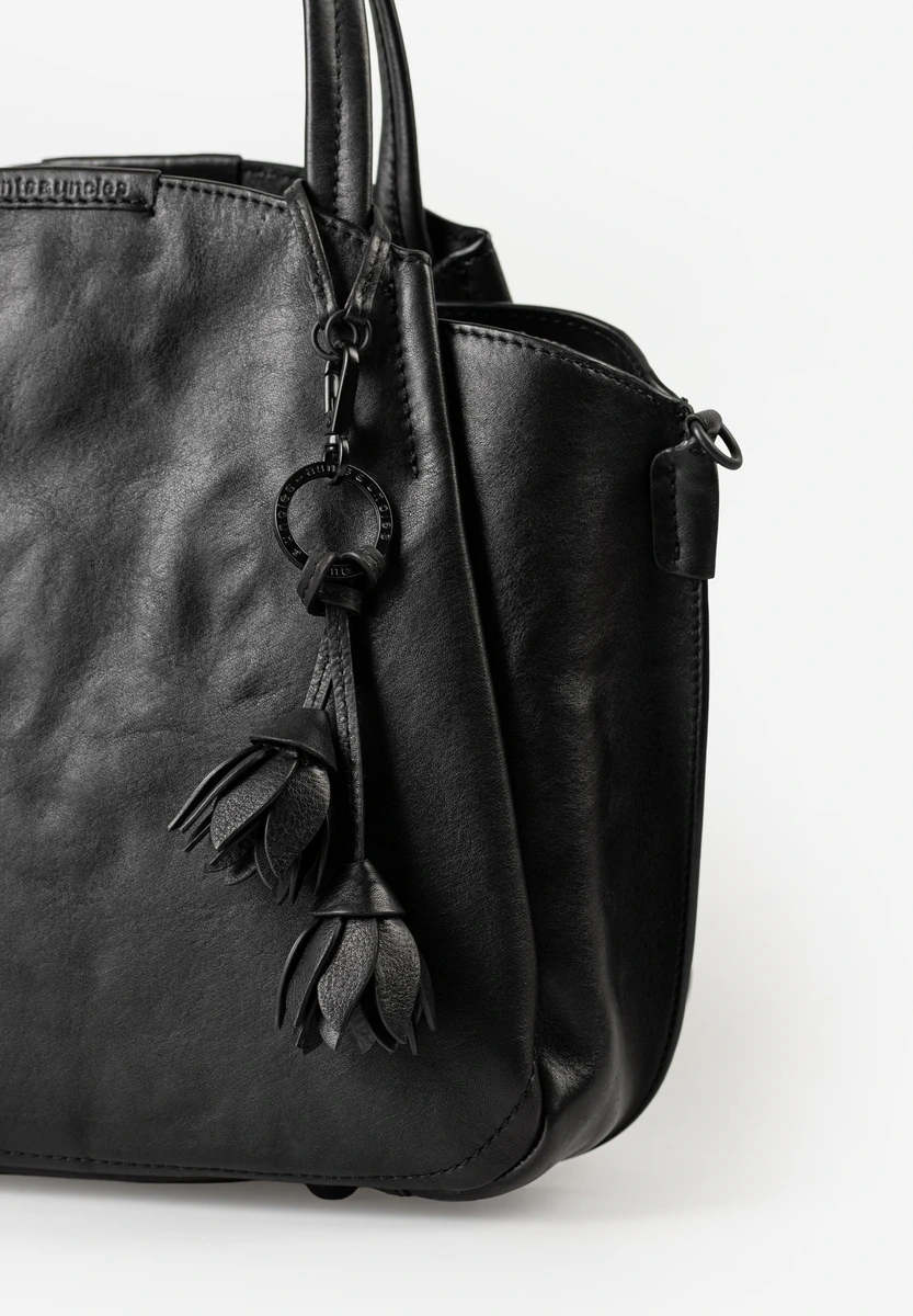 Aunts & Uncles Crocus Charm Black Smoke – Taschenanhänger – Schwarz/Grau – Produktansicht 4