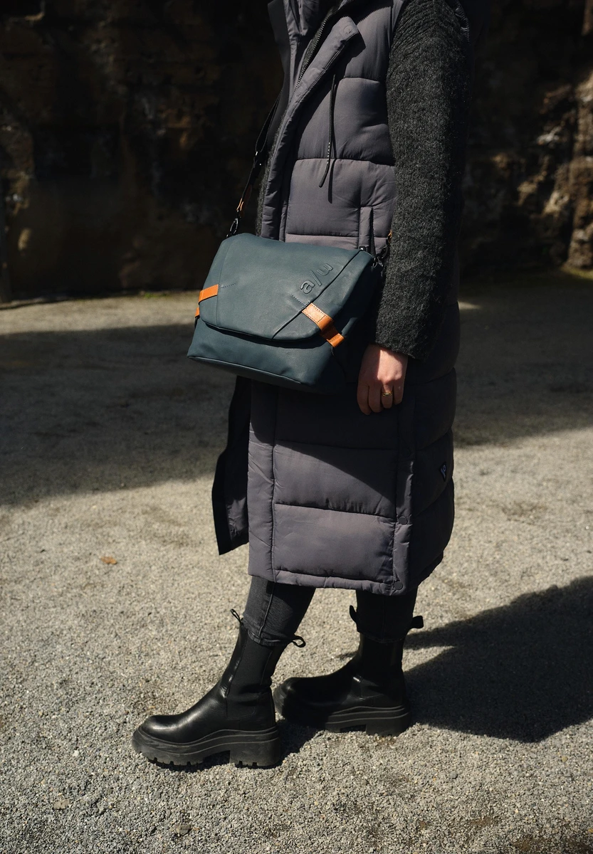 aunts & uncles Sendai Cosmic Void bag, product image, at Bag-Age Berlin