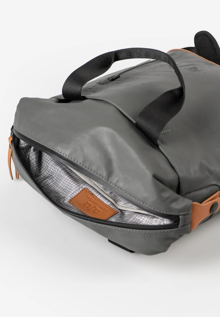 aunts & uncles Yaizu Gravity Grey tas, achteraanzicht, bij Bag-Age Berlin