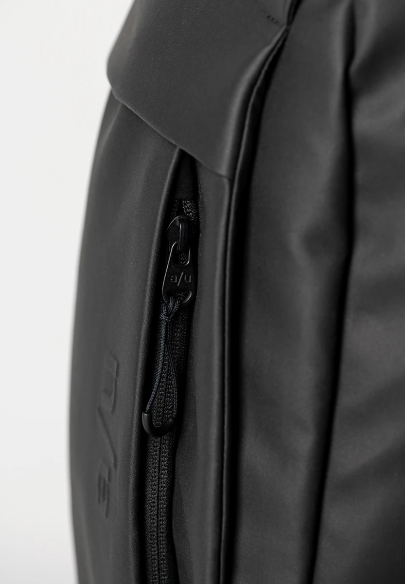 aunts & uncles Toshimoi RE Black bag, back view, at Bag-Age Berlin