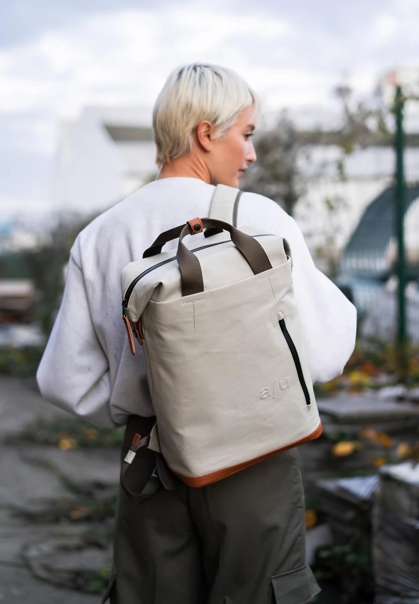 aunts & uncles Morioka Dust tas, achteraanzicht, bij Bag-Age Berlin