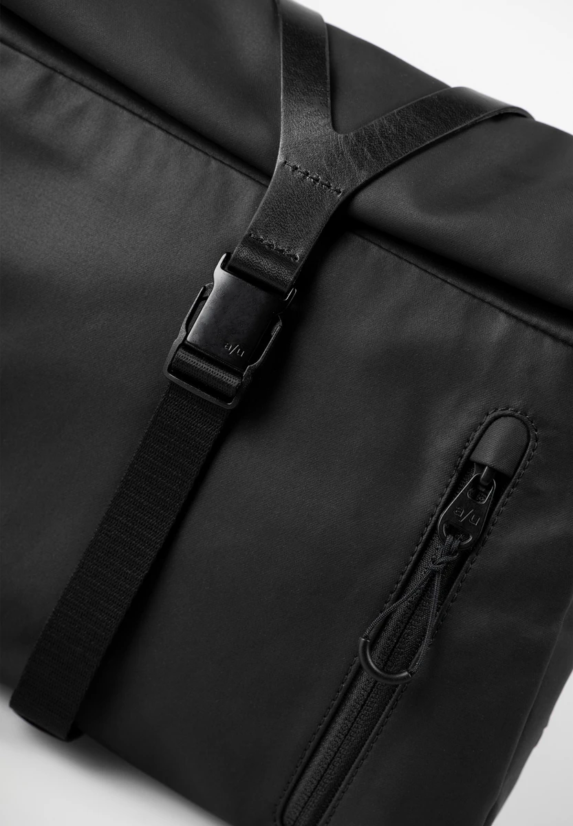 aunts & uncles Seki RE Black bag, product image, at Bag-Age Berlin