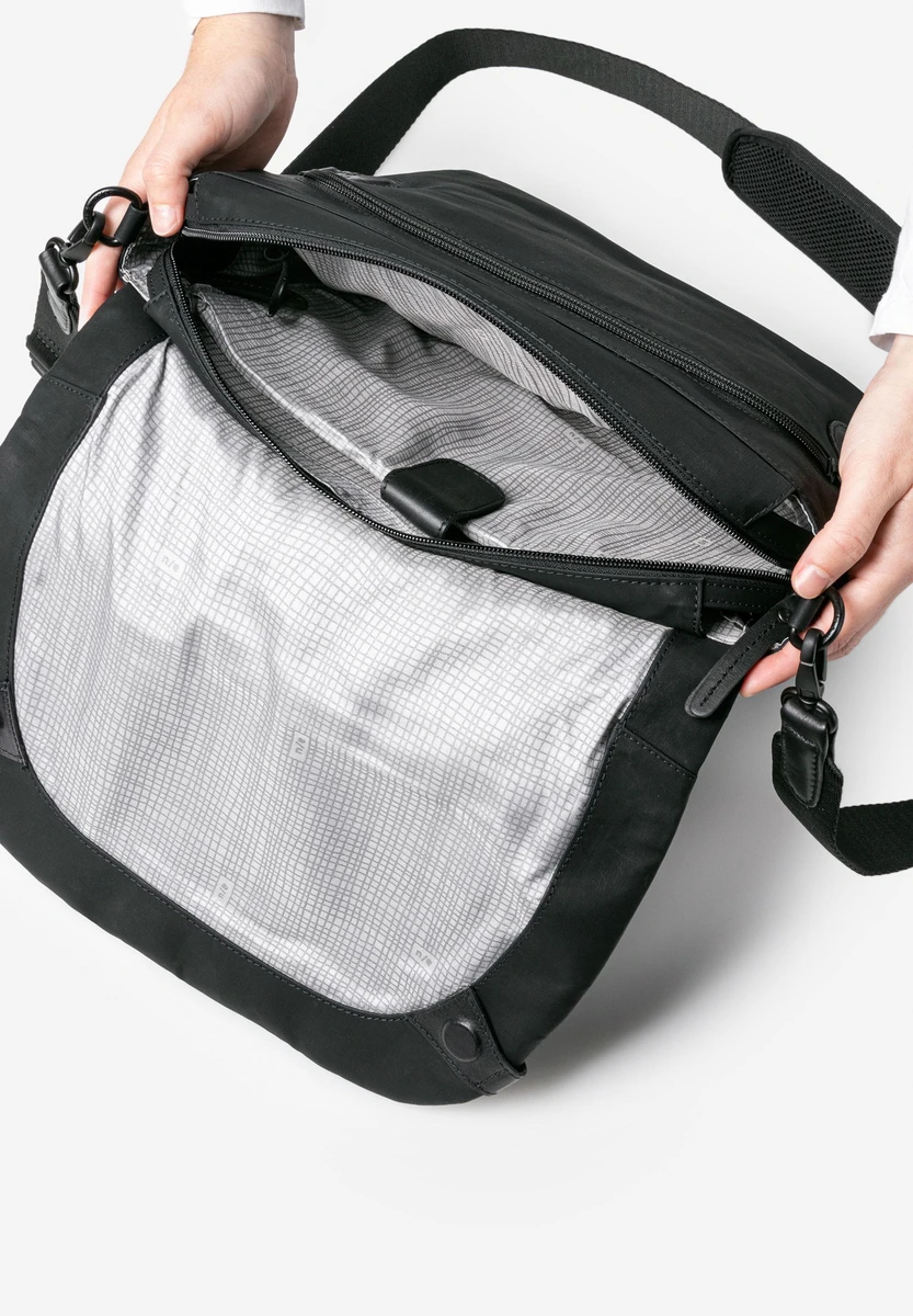 aunts & uncles Matsumoto Black tas, productafbeelding, bij Bag-Age Berlin