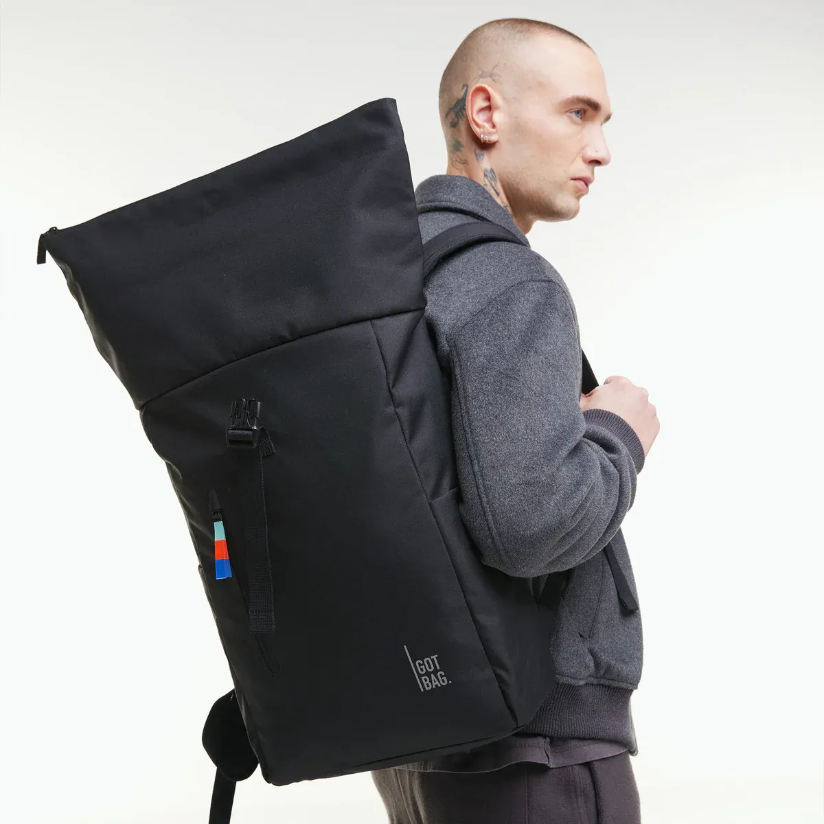 GOT BAG Rolltop Easy Black – foto lifestyle 3 | sustentável | Bag-Age
