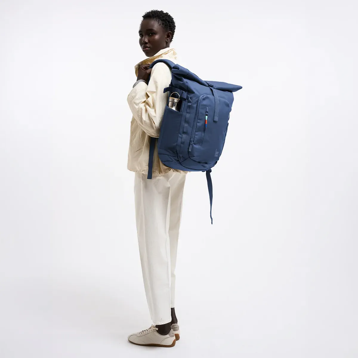 GOT BAG Rolltop Adventure Ocean Blue – lifestylefoto 2 | duurzaam | Bag-Age