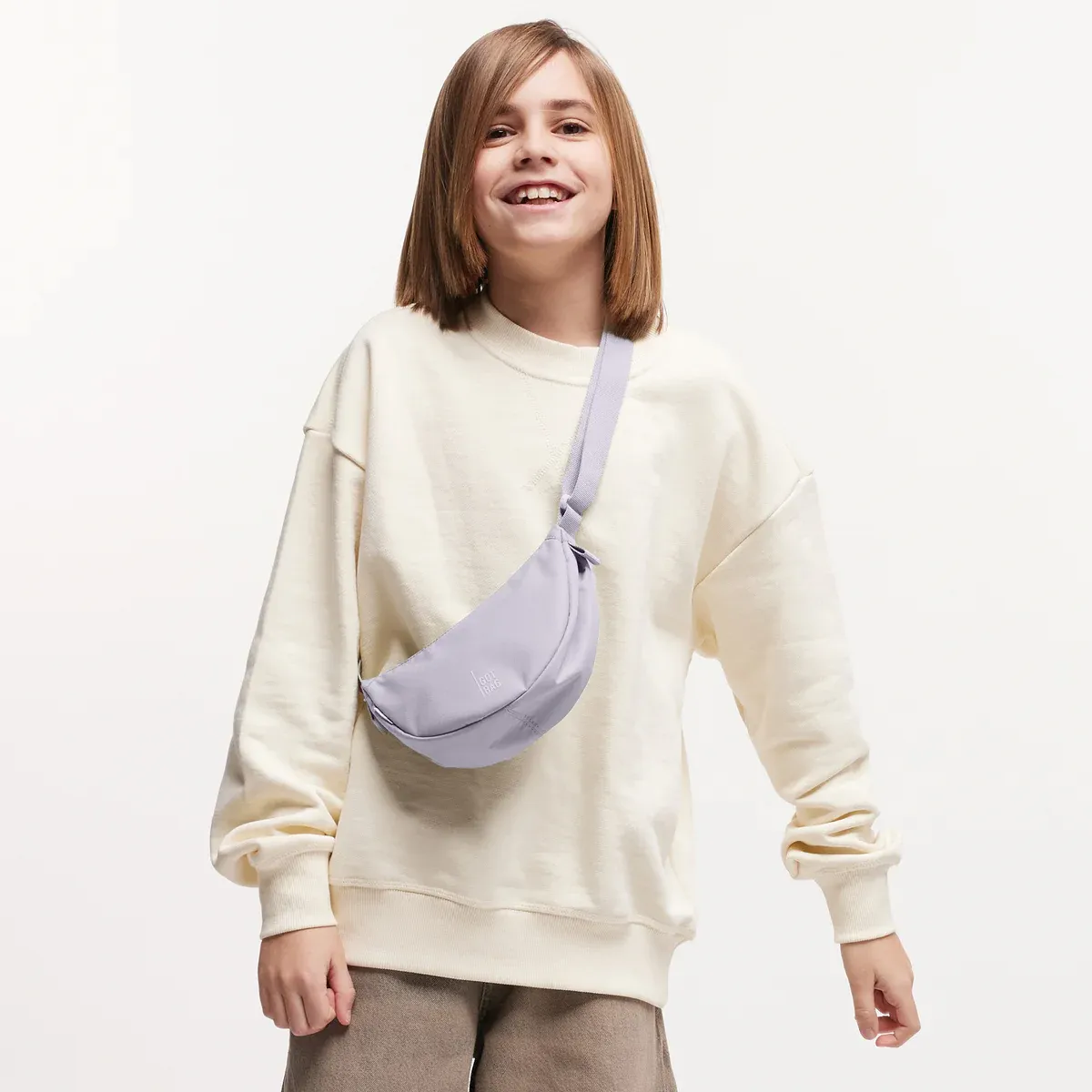GOT BAG Moon Bag Mini Purple Coral – lifestyle photo 2 | sustainable | Bag-Age