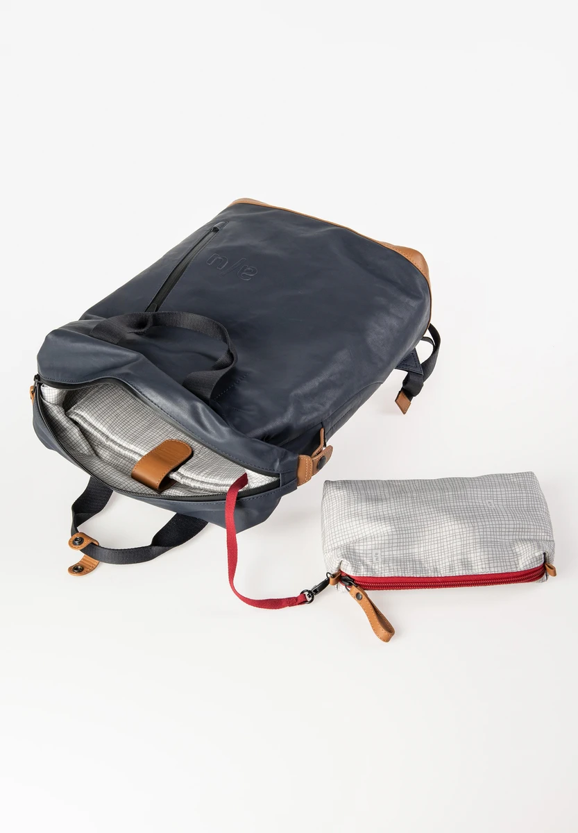 aunts & uncles Morioka Night Blue saco, vista traseira, na Bag-Age Berlin