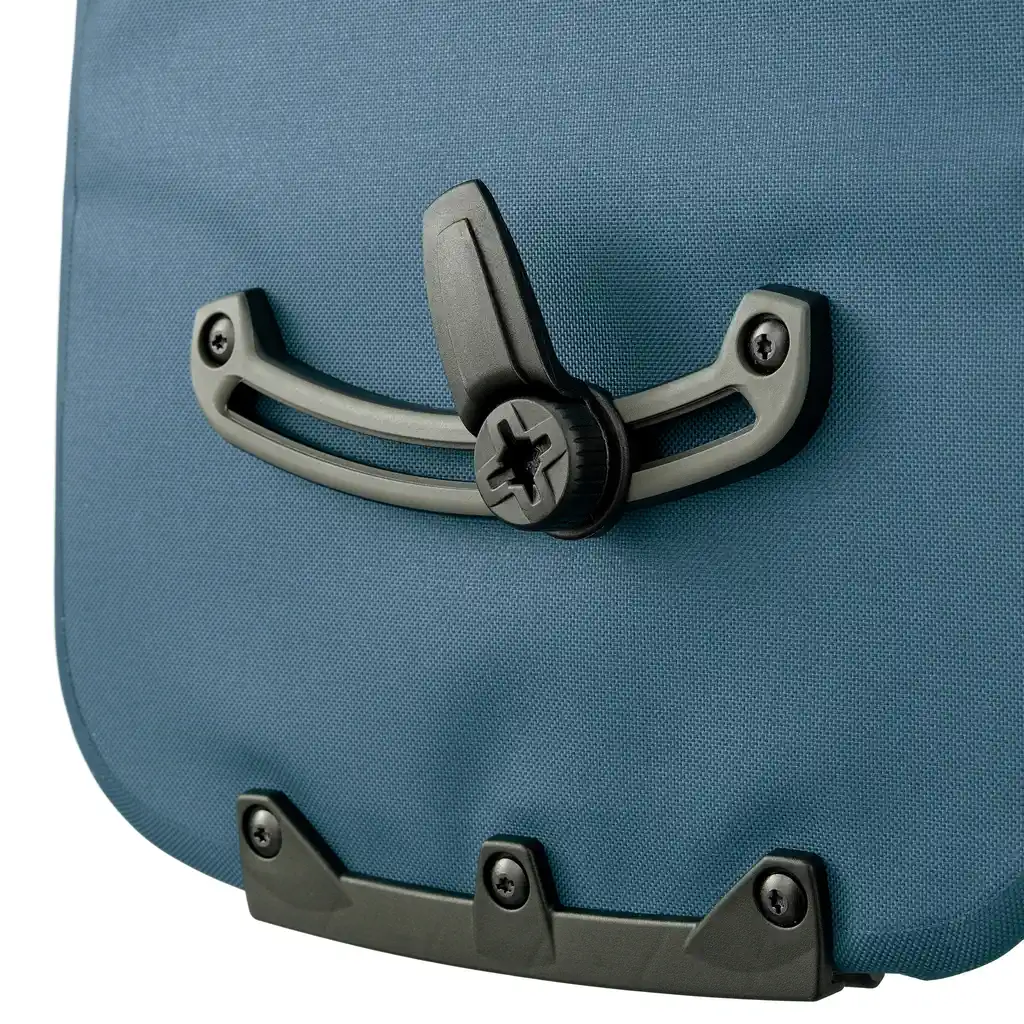 ORTLIEB Vario 26L Petrol convertible backpack pannier, detail view, at Bag-Age