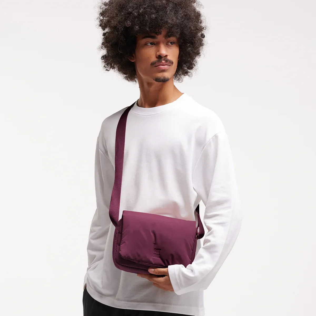 GOT BAG Cloud Crossbody Bag Kraken Monochrome – foto lifestyle 2 | sostenible | Bag-Age