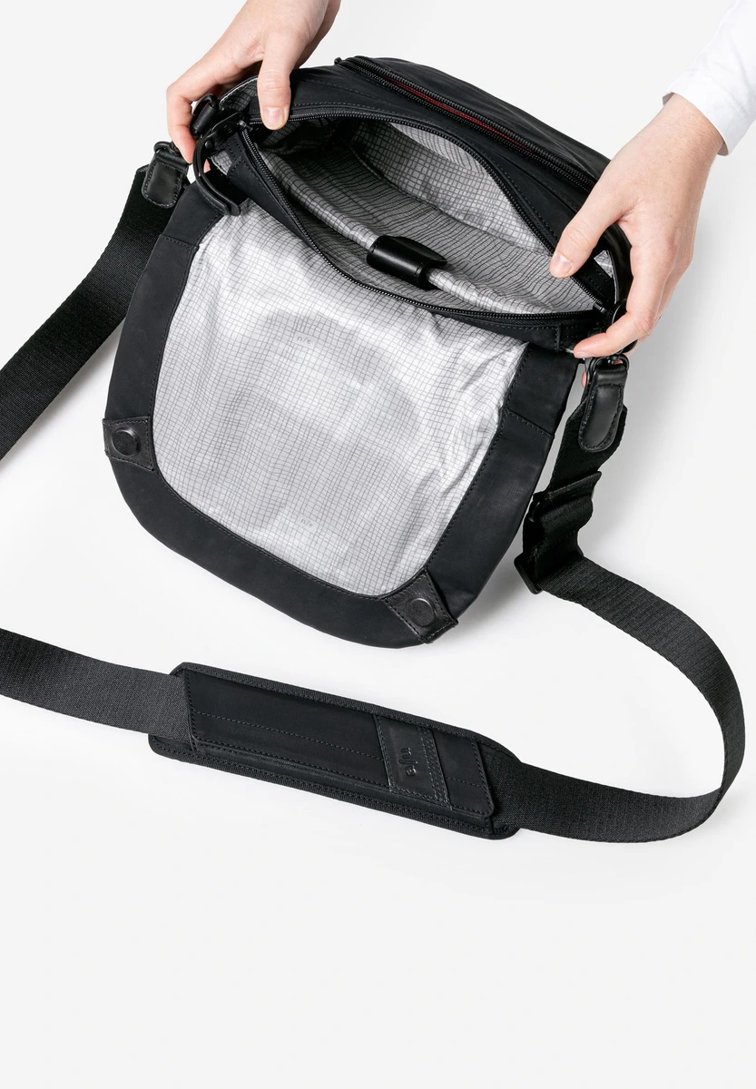 aunts & uncles Sendai Black saco, imagem do produto, na Bag-Age Berlin