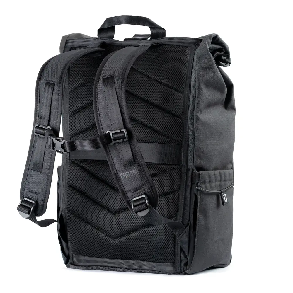 Chrome Industries Initiate 26L Pack Black – Rucksack – Detailansicht