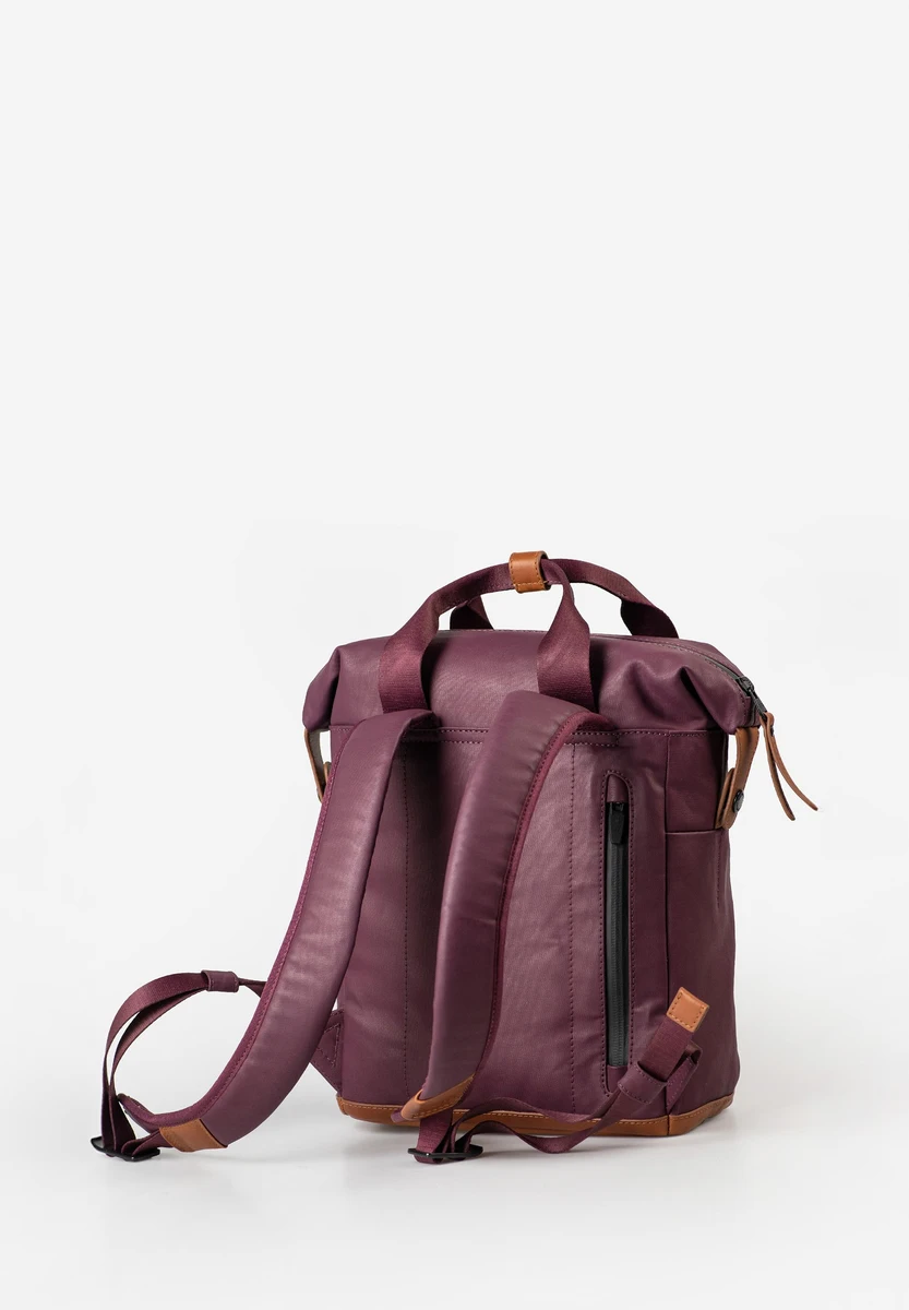 aunts & uncles Yaizu Cherry Laquer bag, back view, at Bag-Age Berlin