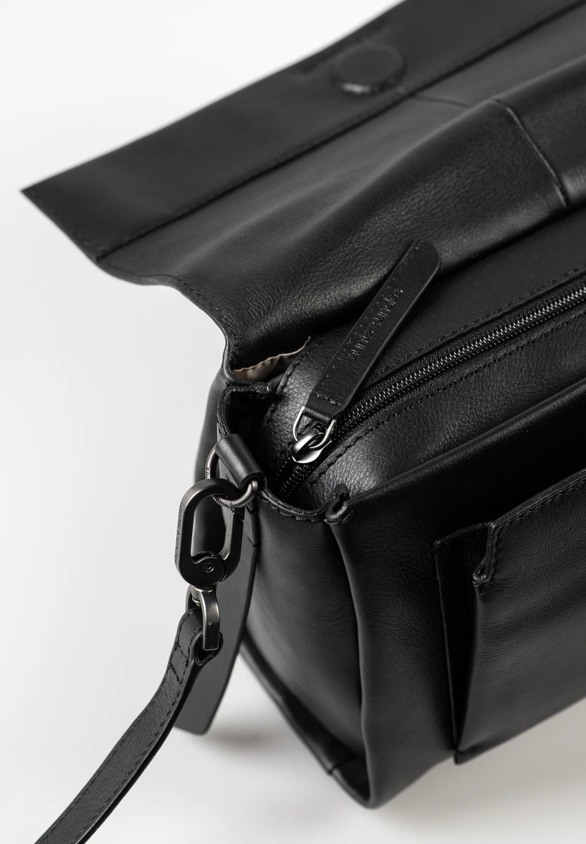 aunts & uncles Noon Jet Black sac, image produit, chez Bag-Age Berlin