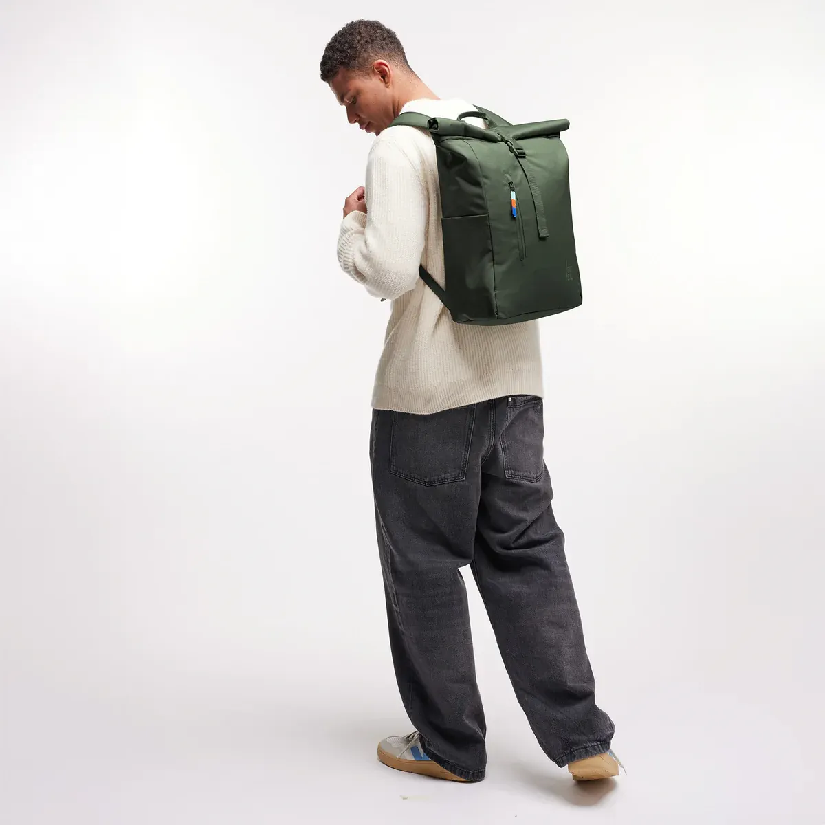 GOT BAG Rolltop Easy Algae – foto lifestyle 1 | sostenibile | Bag-Age