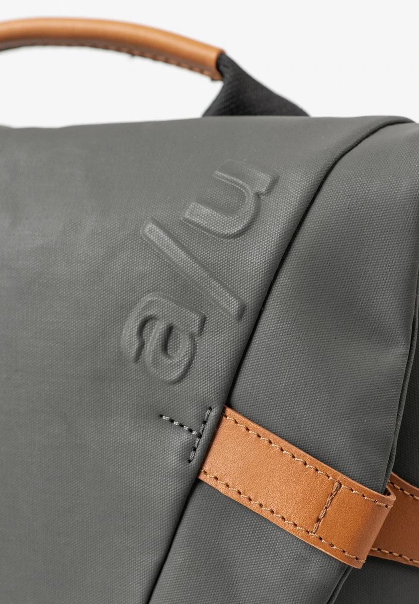 aunts & uncles Kazo Gravity Grey saco, imagem do produto, na Bag-Age Berlin