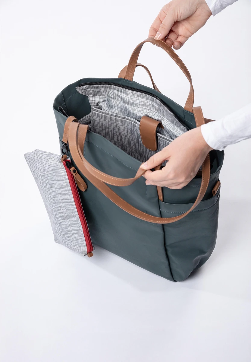 aunts & uncles Takamatsu Cosmic Void tas, productafbeelding, bij Bag-Age Berlin