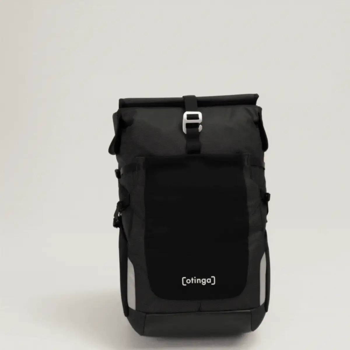 otinga Handlebag V2 schwarz, recyceltes PES-Gewebe, PU-beschichtet, 100% wasserdicht, Fahrradtasche bei Bag-Age Berlin.
